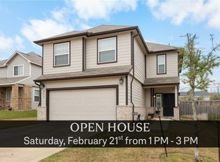 984 Crossing Dr, Bryan, TX 77803