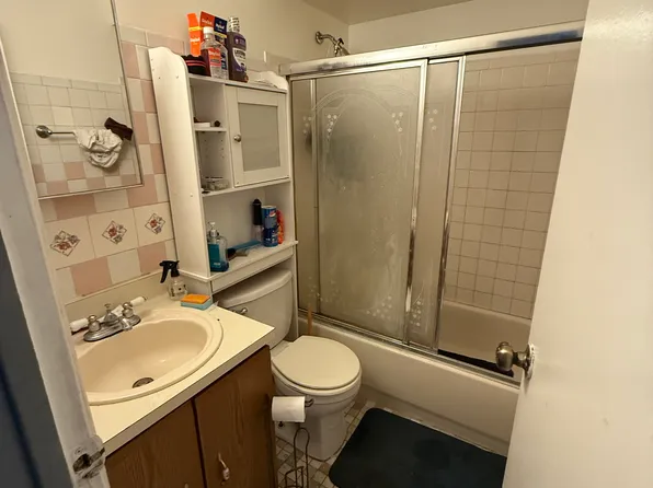 1152 Jefferson Avenue image 11 of 16