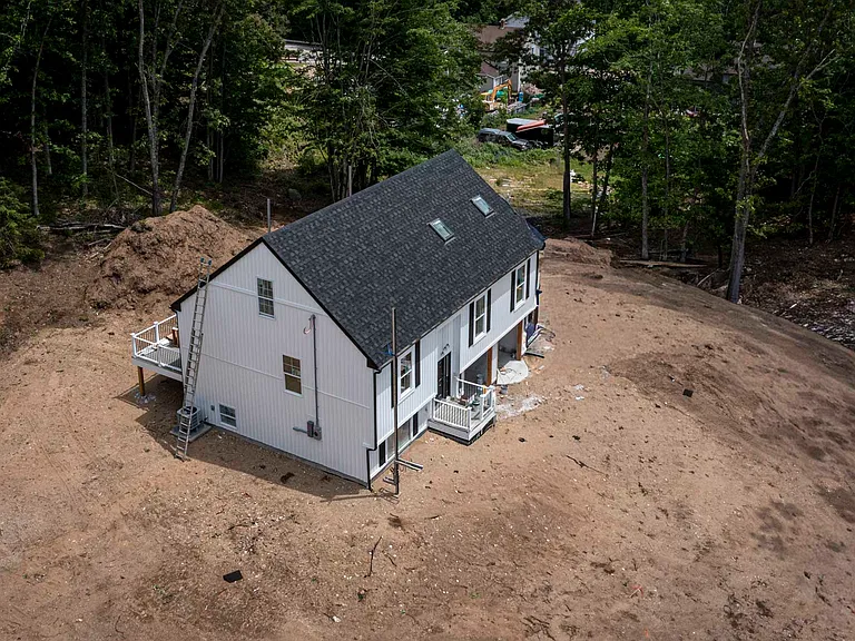 10 Church St — Photo 20