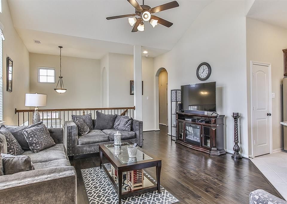 1st image of 23310 Del Rosso St