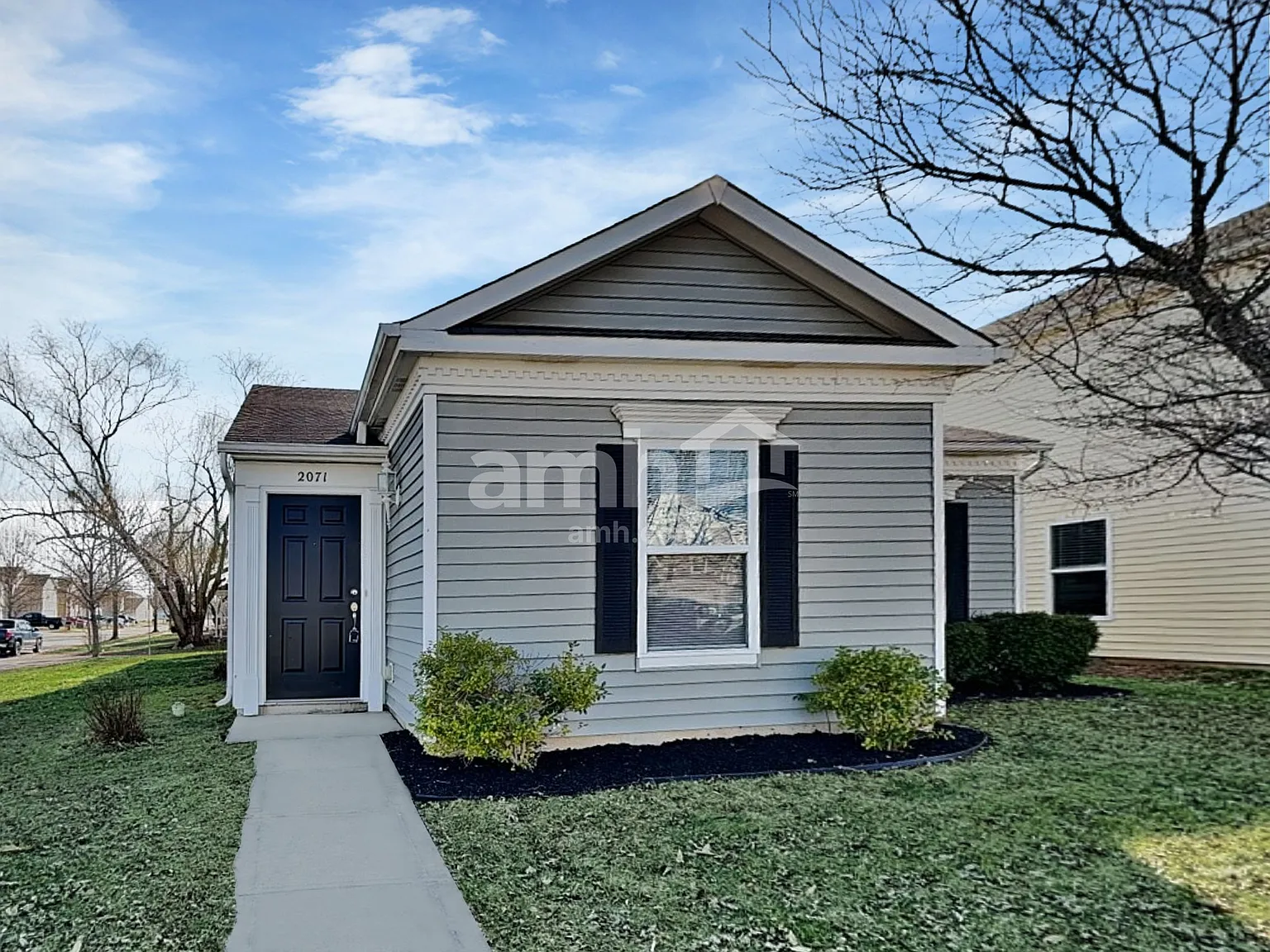 3 bed, 2.0 bath, 1200 sqft, $1,645 — Photo 1