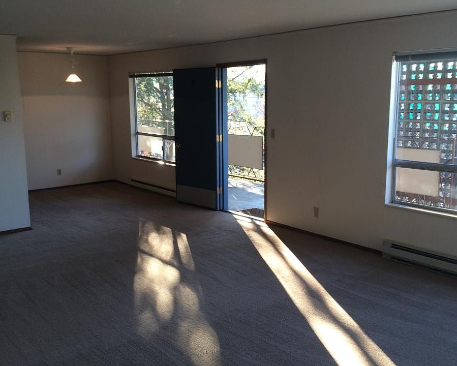 1st image of 5920 24th Ave NW APT 8