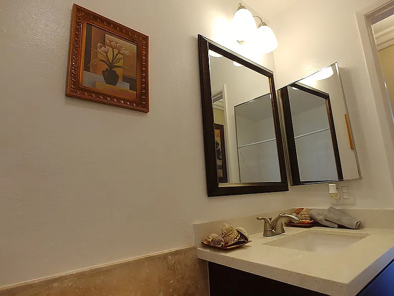 Carmel Heights Apts — Photo 43