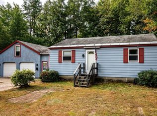 37 Lowell St, Rochester, NH 03867