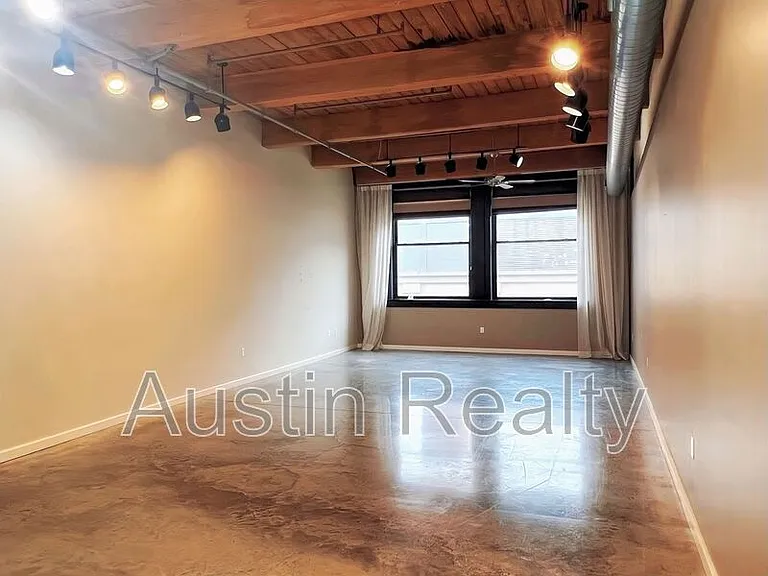 901 Washington Ave #301 — Photo 5