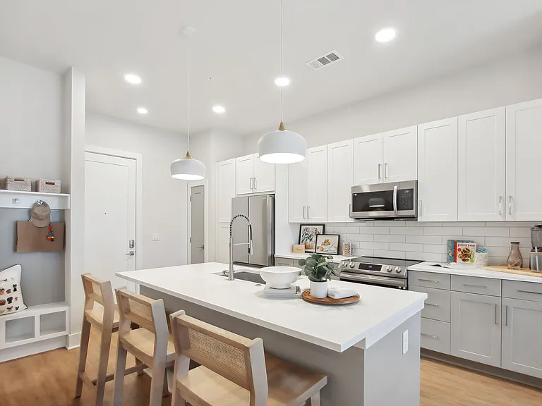 NOVEL Parkway by Crescent Communities — Photo 5