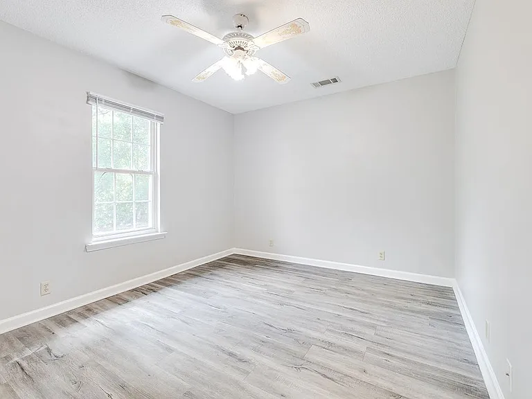 4903 McCall Rd — Photo 19