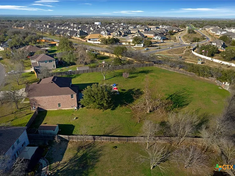 203 Bella Vista Cir — Photo 39