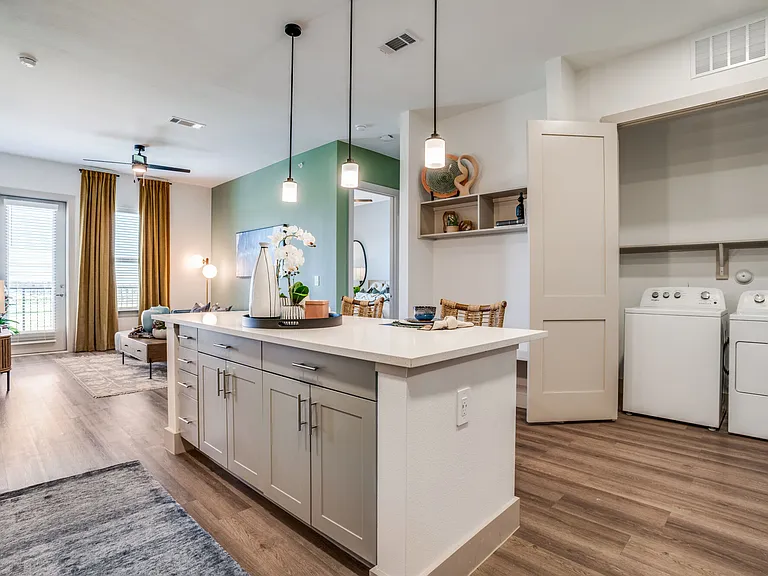 10450 Whistlestop Ln — Photo 19