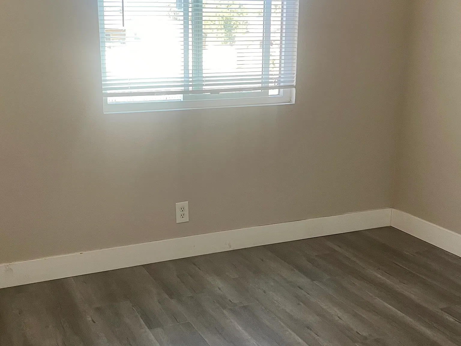 3 bed, 2.5 bath, 1468 sqft, $3,000 — Photo 1