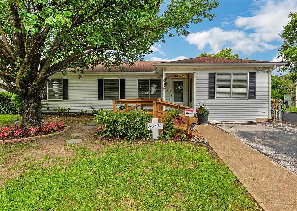 1st image of 2739 Sheilah Dr