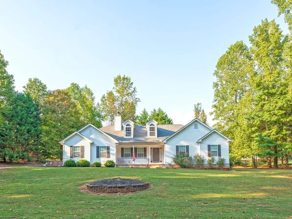 155 Oak Dr, Maysville, GA 30558