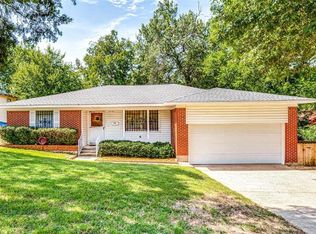 2858 W 12th St, Dallas, TX 75211