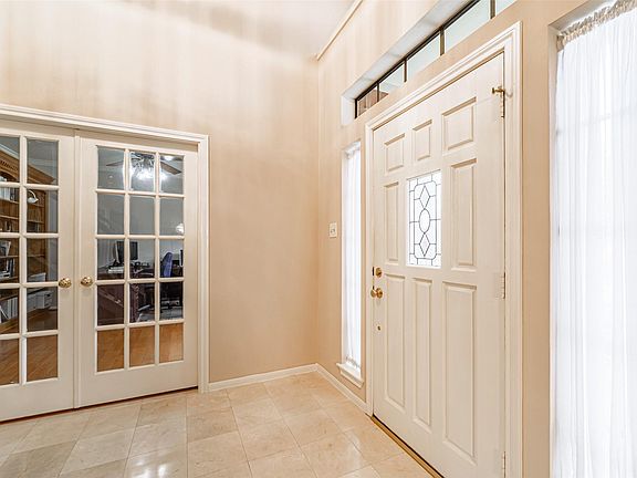 4th image of 7610 Clover Canyon Cir