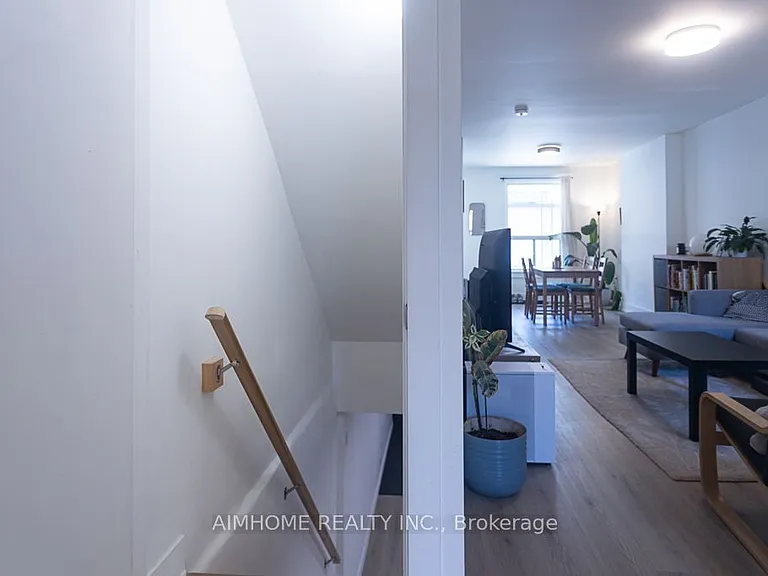 6 Macklem Ave — Photo 22