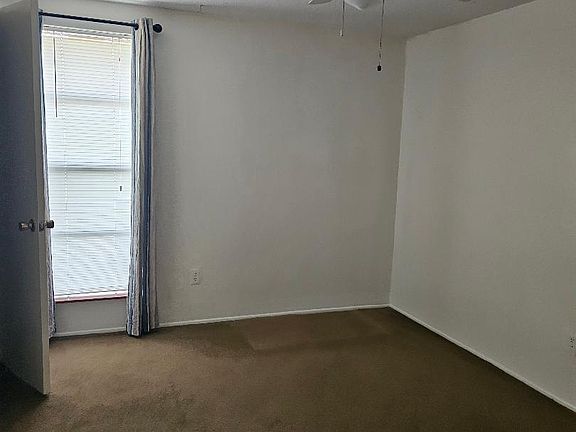 4th image of 2827 FRONTIER Avenue