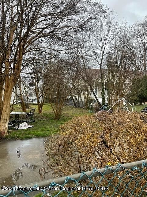 2nd image of 150 Ridge Ave