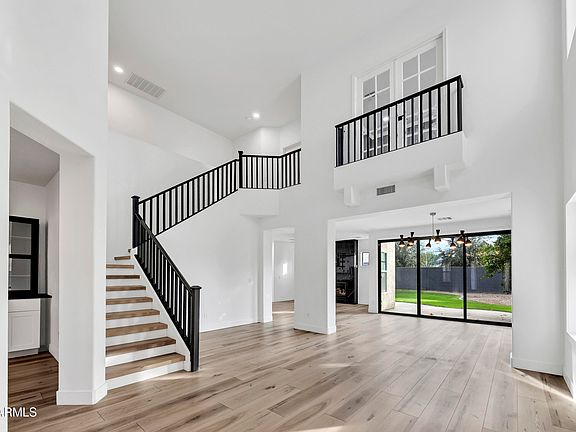 4th image of 3533 E FLOWER Street