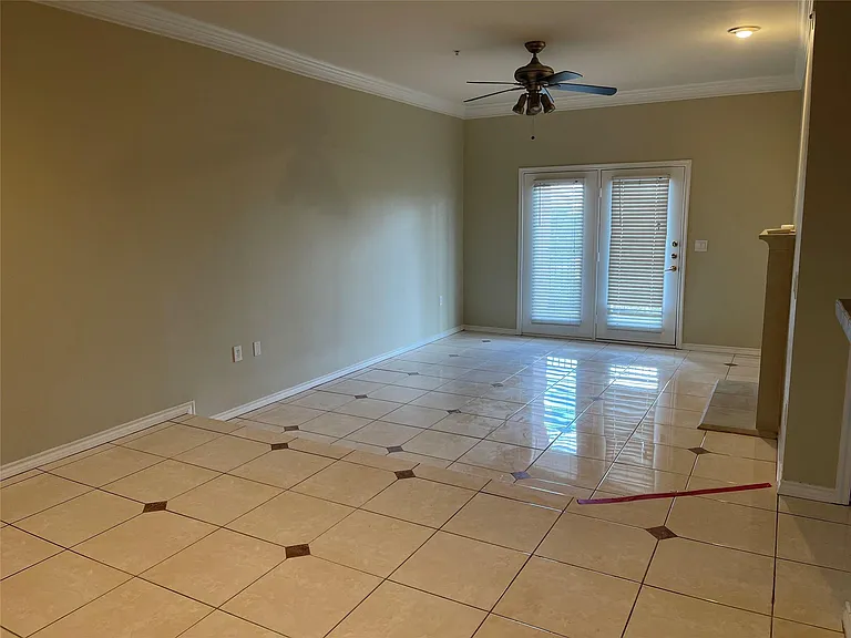 2400 McCue Rd #430 — Photo 6