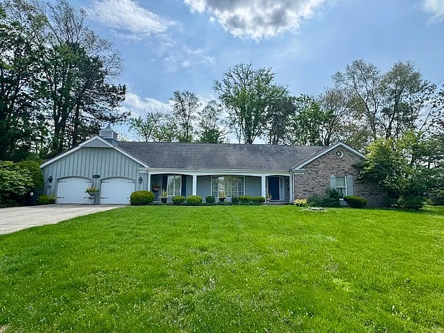6348 Martin Dr photo 1