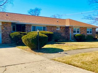 113 W McHenry St, Urbana, IL