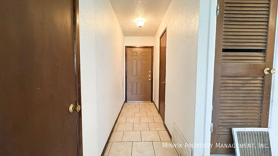 2 bedroom/ 2 bath | 5603 Amherst St. — Photo 4