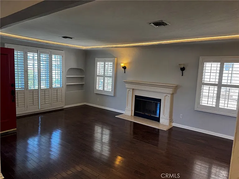 1642 S Bedford St — Photo 3