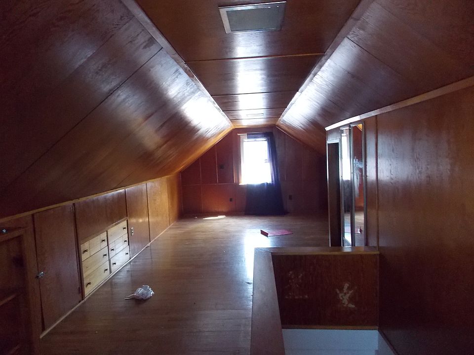 upstairs bedroom