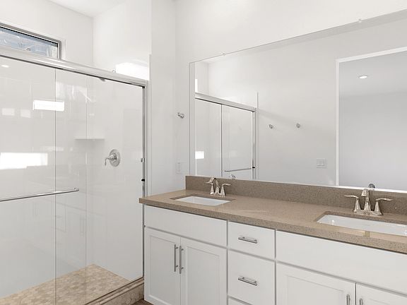 Homesite 210 Primary Bath