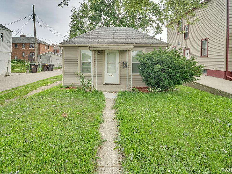 1st image of 433 Atwood St