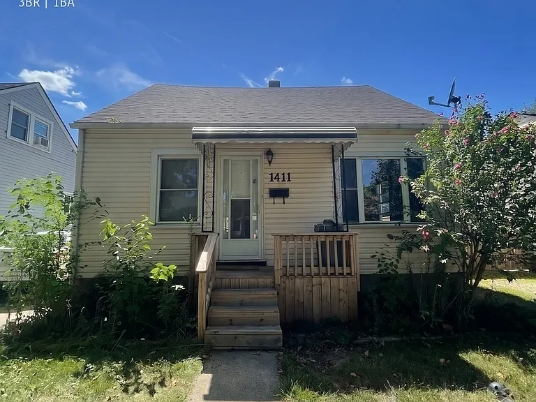 1411 Labadie Rd — Photo 1