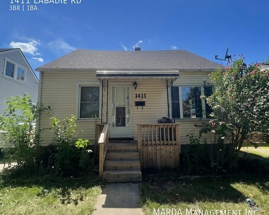 1411 Labadie Rd