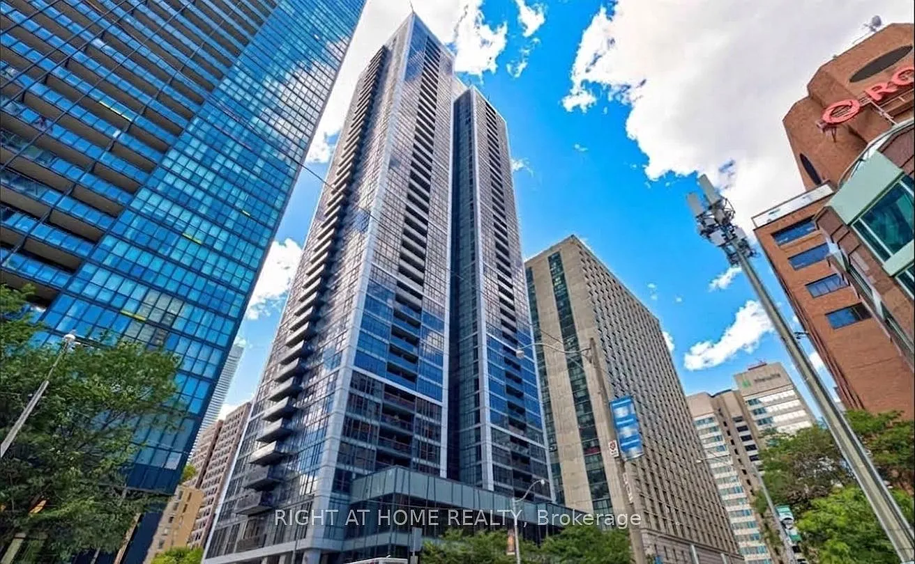 2 bed, $3,050 — Photo 1