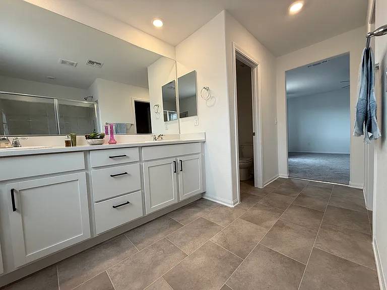 W Quail Ave — Photo 8