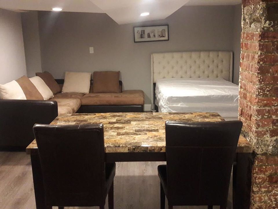 1st image of 22 Saint Nicholas Pl APT 1