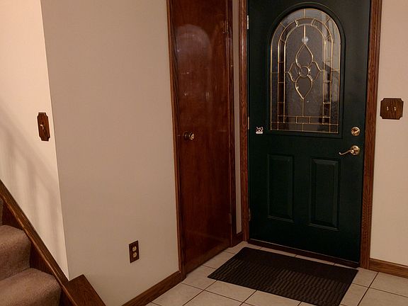 entrance into liv room