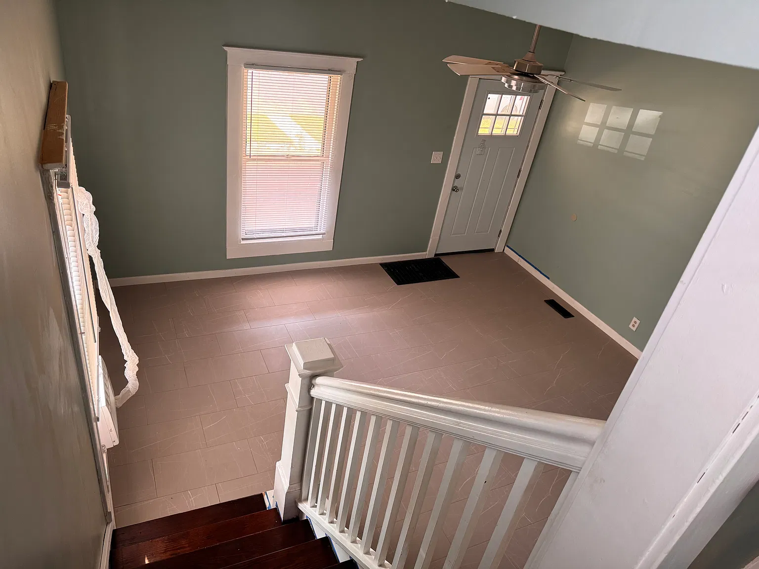 2 bed, 1.5 bath, 1250 sqft, $1,400 — Photo 3