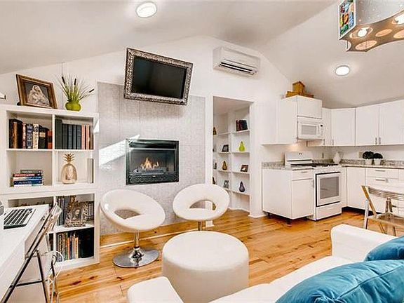 2nd image of 501 Oertli Ln #B