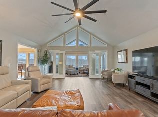 1 Evelynia Cir, Bella Vista, AR 72715