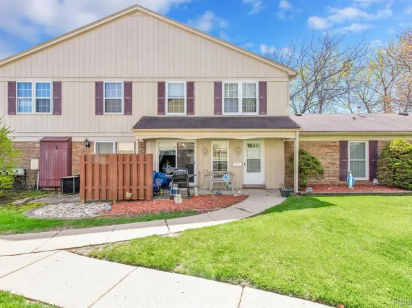 34302 Garfield Cir, Fraser, MI 48026