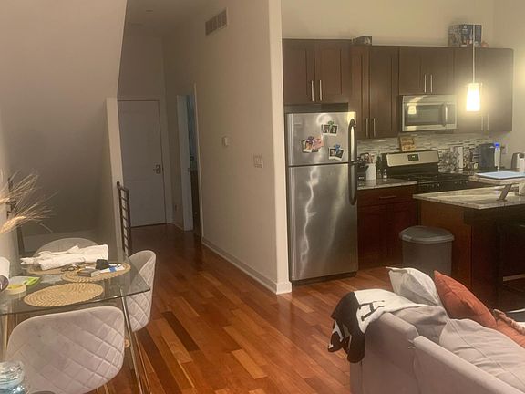 4th image of 847 N 19th St #1R