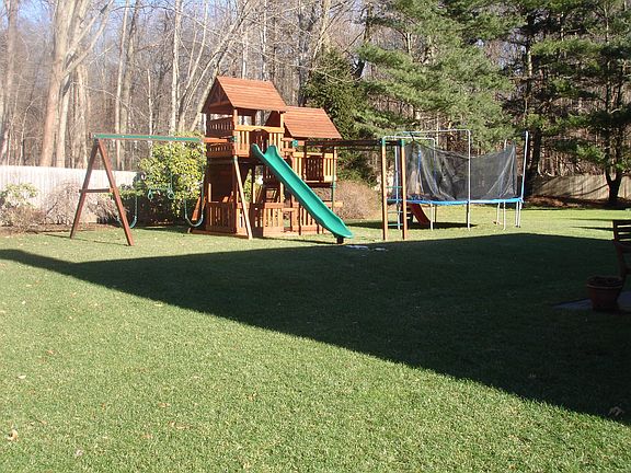 2nd image of 47 Barringer Rd