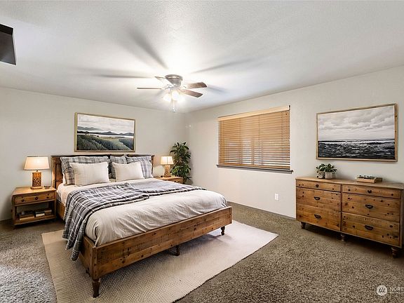 2nd image of 5709 134th Street Ct E