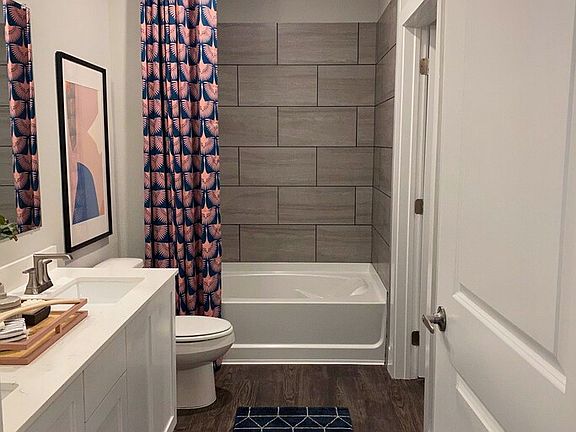 2nd image of 1606 S Oaks St #1728