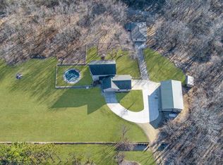 4805 Schneider Dr, Oregon, WI 53575
