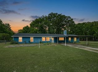 209 Pierce Dr, Mabank, TX 75156