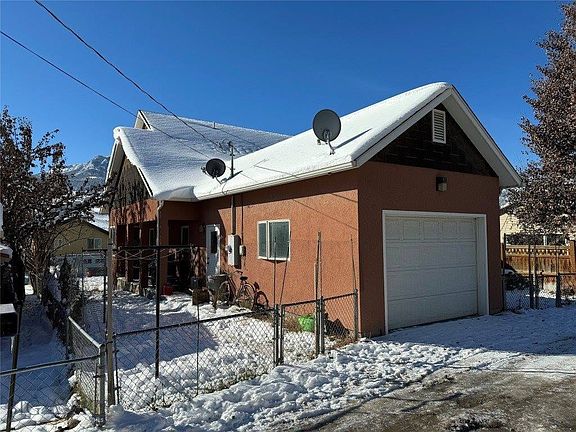 2nd image of 518 Scott St W