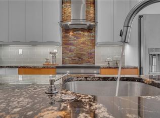 257 W Freemason St, Norfolk, VA 23510