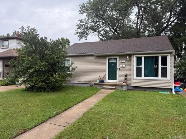 4653 Academy St, Dearborn Heights, MI 48125