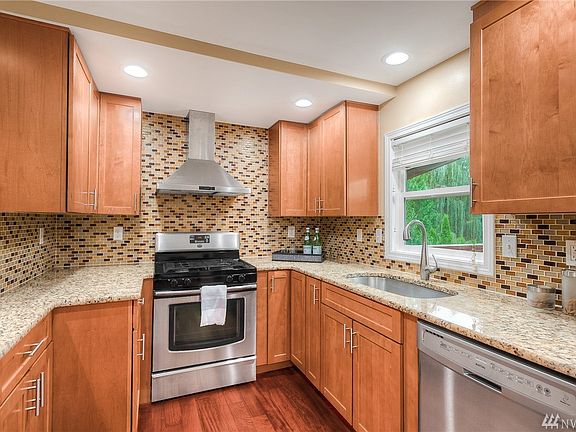 Newer stainless steel appliances. Cabinet storage galore!